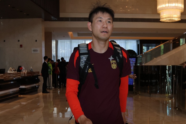 媒體人：如果李源一沒傷沒病，他落選名單在邏輯上講不出合理性